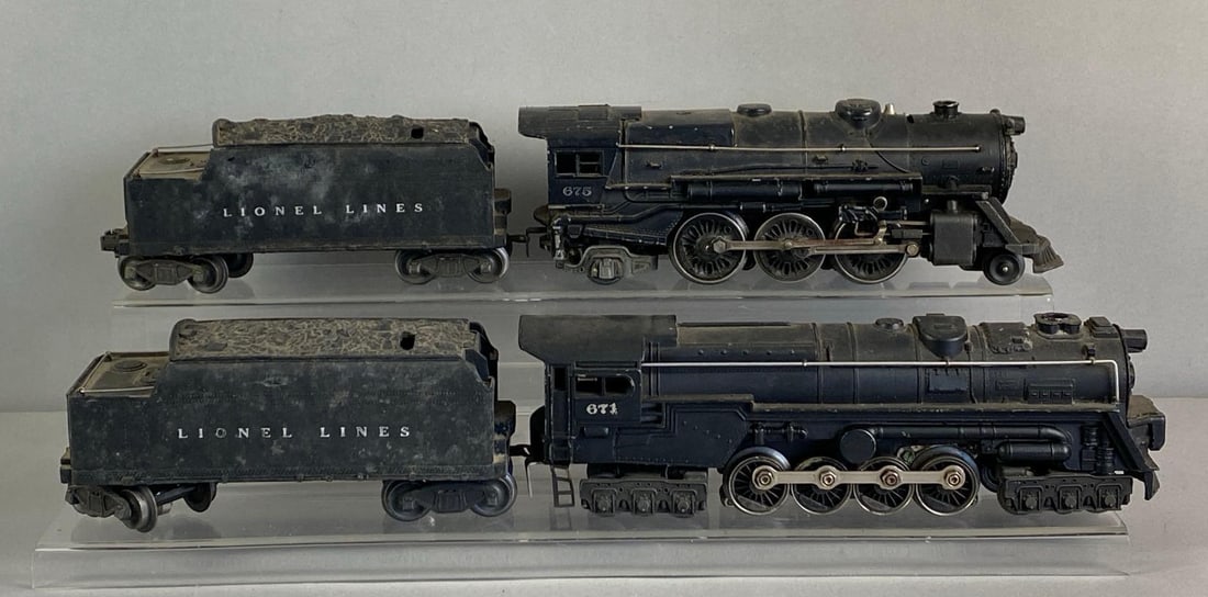 Group of 2 Lionel O Scale Locomotives with Tenders: Untested, Needs cleaning, longest locomotive measures 11” W