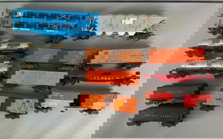 Group of Lionel O Scale Model Train Cars