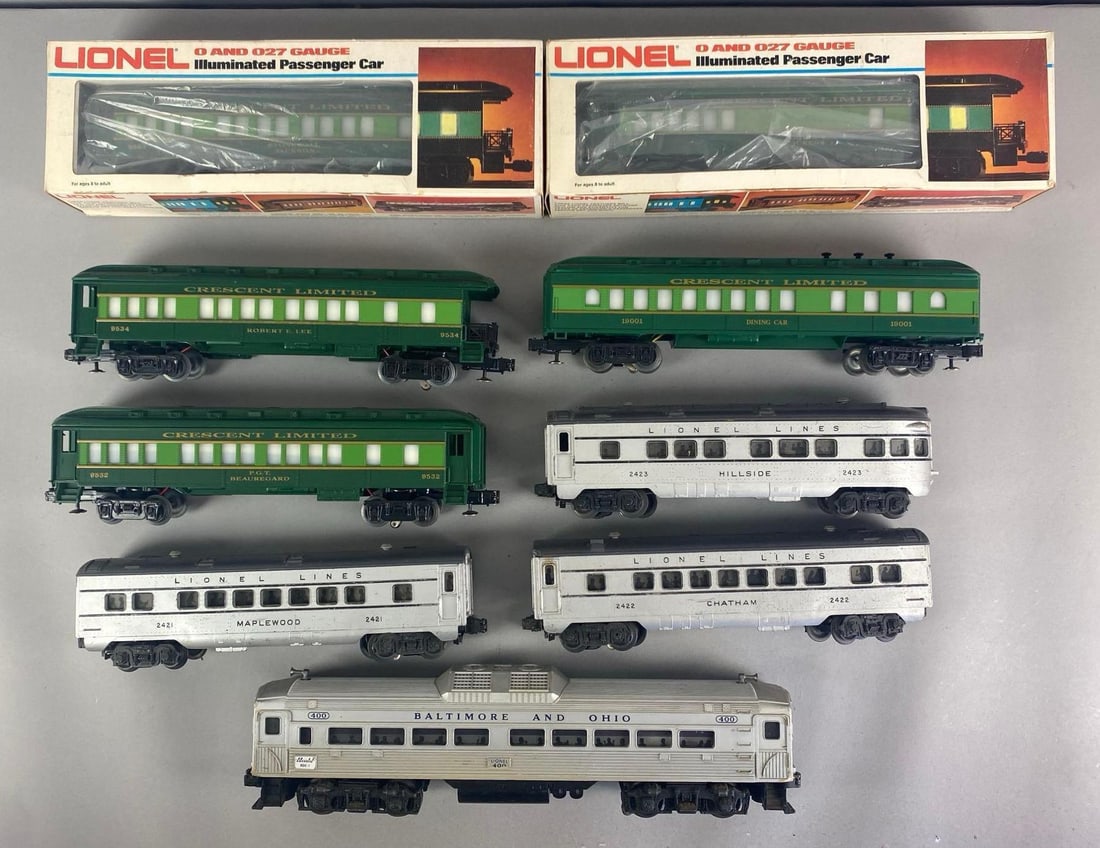 Group of Lionel O Scale Model Train Passenger Cars (1 of 3)