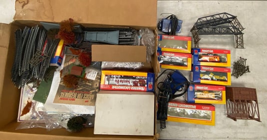 Group of HO Scale Train Cars and Mor