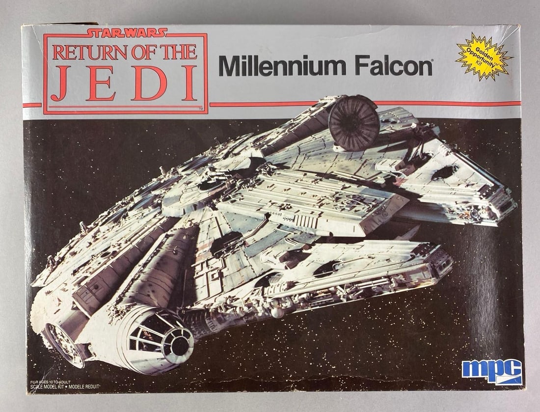 1983 MPC Star Wars ROTJ Millenium Falcon Plastic Model Kit (1 of 3)