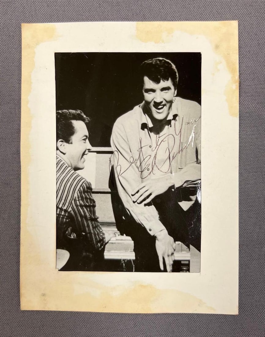 Signed Elvis Presley Photograph (1 of 3)