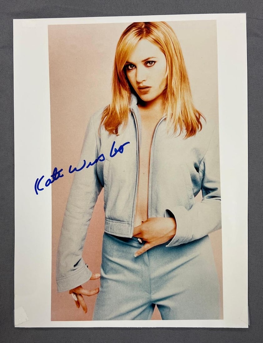 Signed Kate Winslet Photograph: unknown authenticity, no COA, buying as is. 8" x 10"