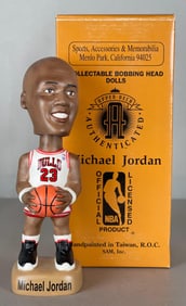 1994 Michael Jordan Home Jersey SAM Bobblehead with Original Packaging 5879/10000
