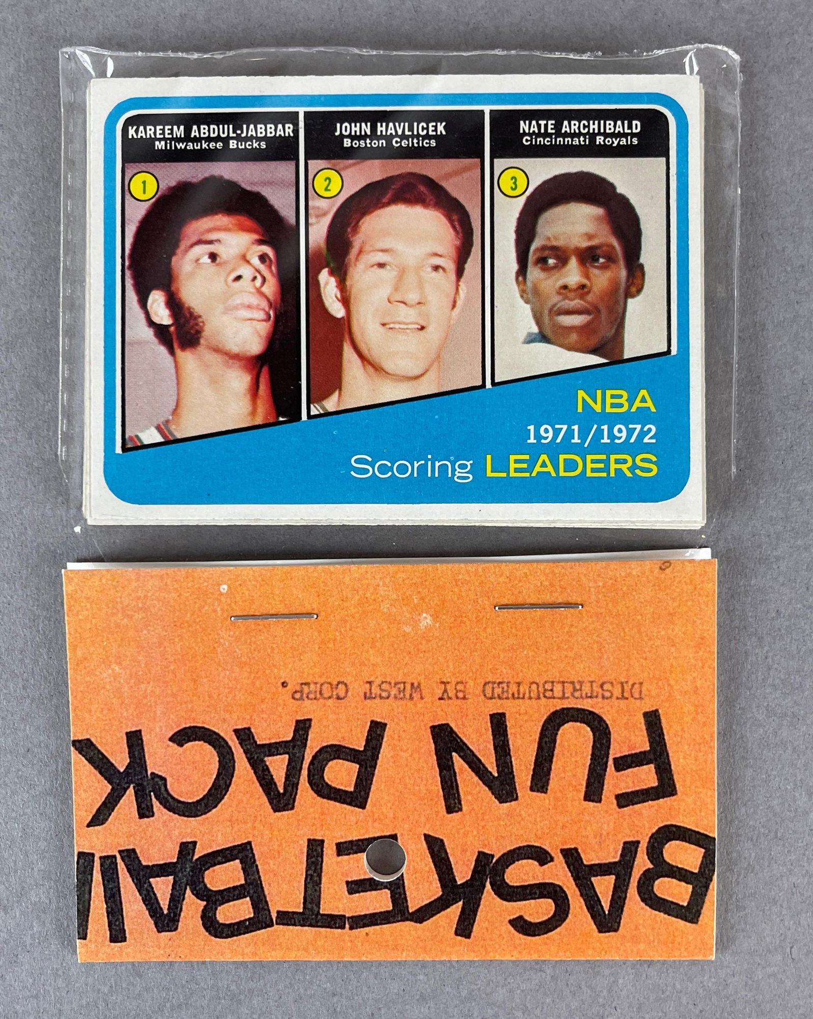 1972 - 73 Topps Basketball West Corps Cello Fun Pack with Abdul-Jabbar Scoring LL on Top (1 of 2)