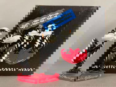 Warner Bros. Pepe Le Pew and Penelope Pussycat Magnetic Bobblehead