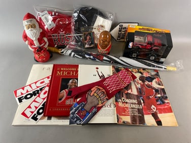 Group of Michael Jordan and Chicago Bulls Collectibles