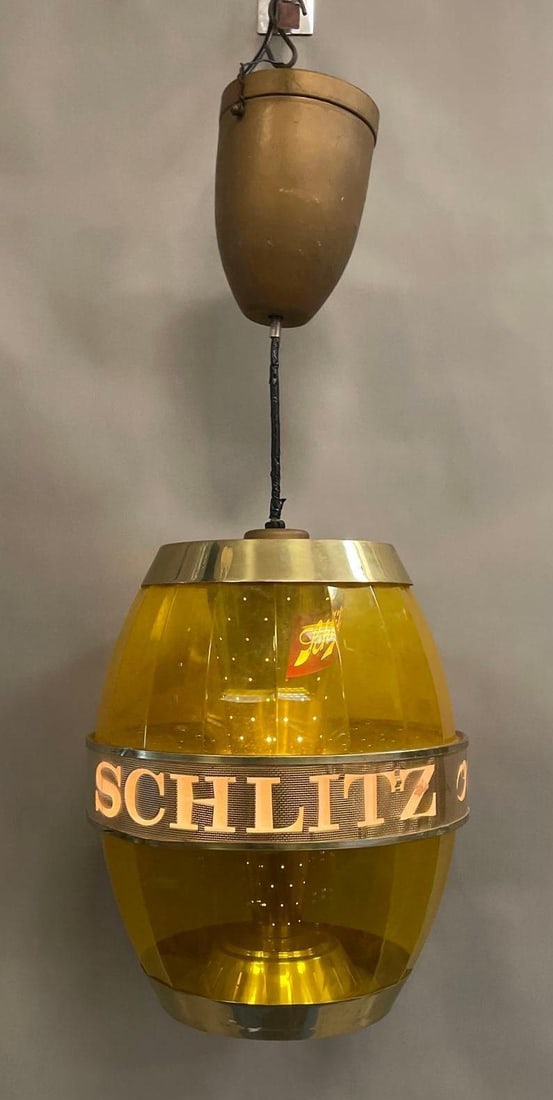 Vintage Schlitz on Draught Rotating Light-Up Beer Advertising Sign (1 of 5)