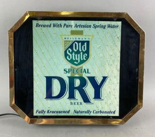 Vintage Old Style Soecial Dry Light Up Advertising Sign