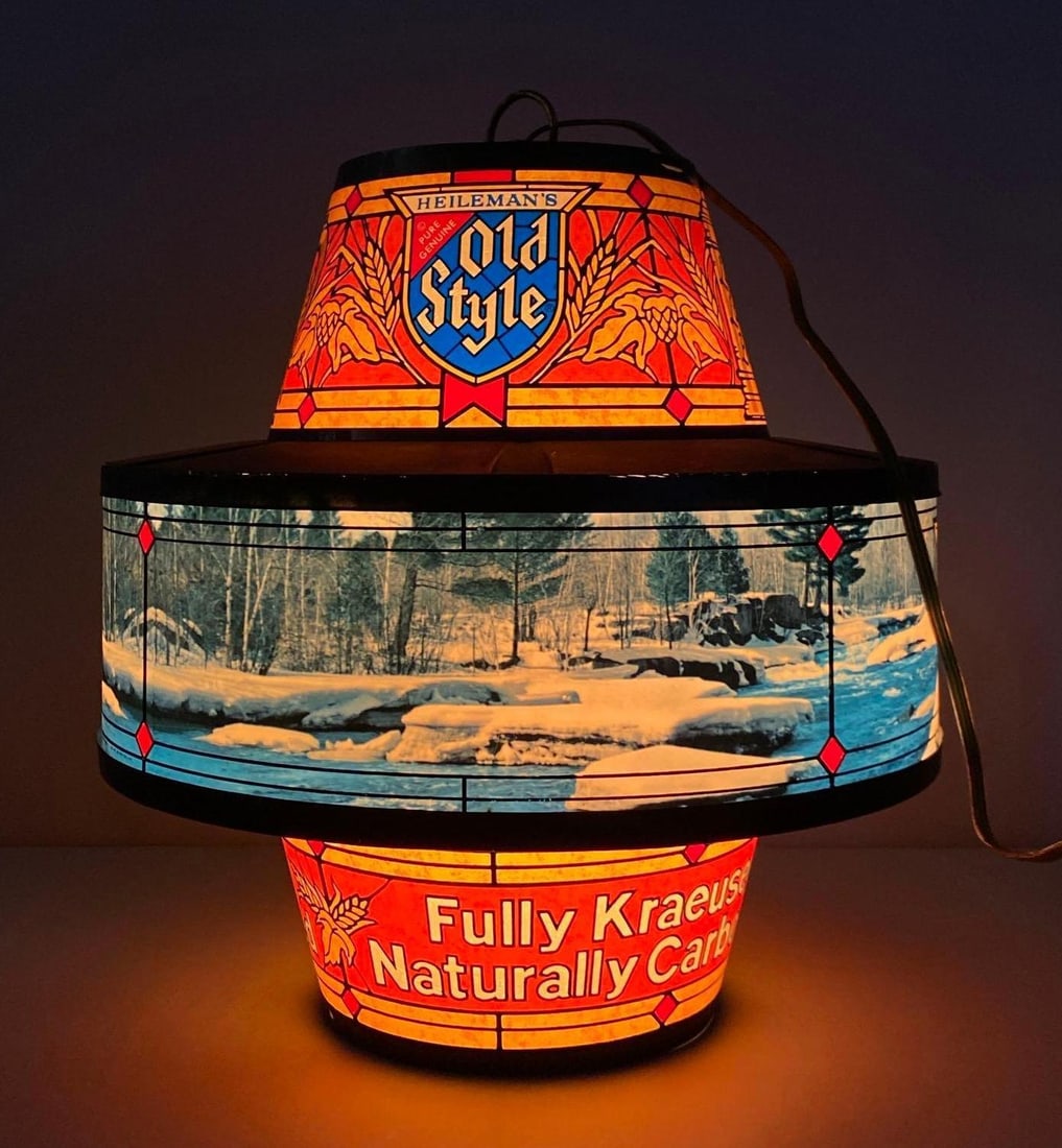 Heilemans Old Style Beer Light Up Rotating Hanging Advertising Light (1 of 3)