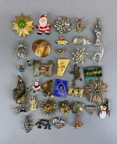 Group of Costume Jewelry Pins and Brooches