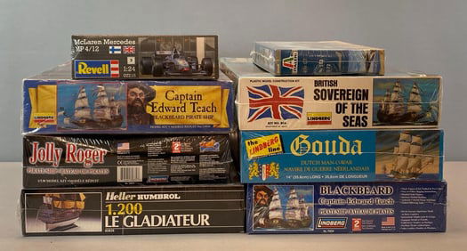 Group of Assorted Plastic Model Kits