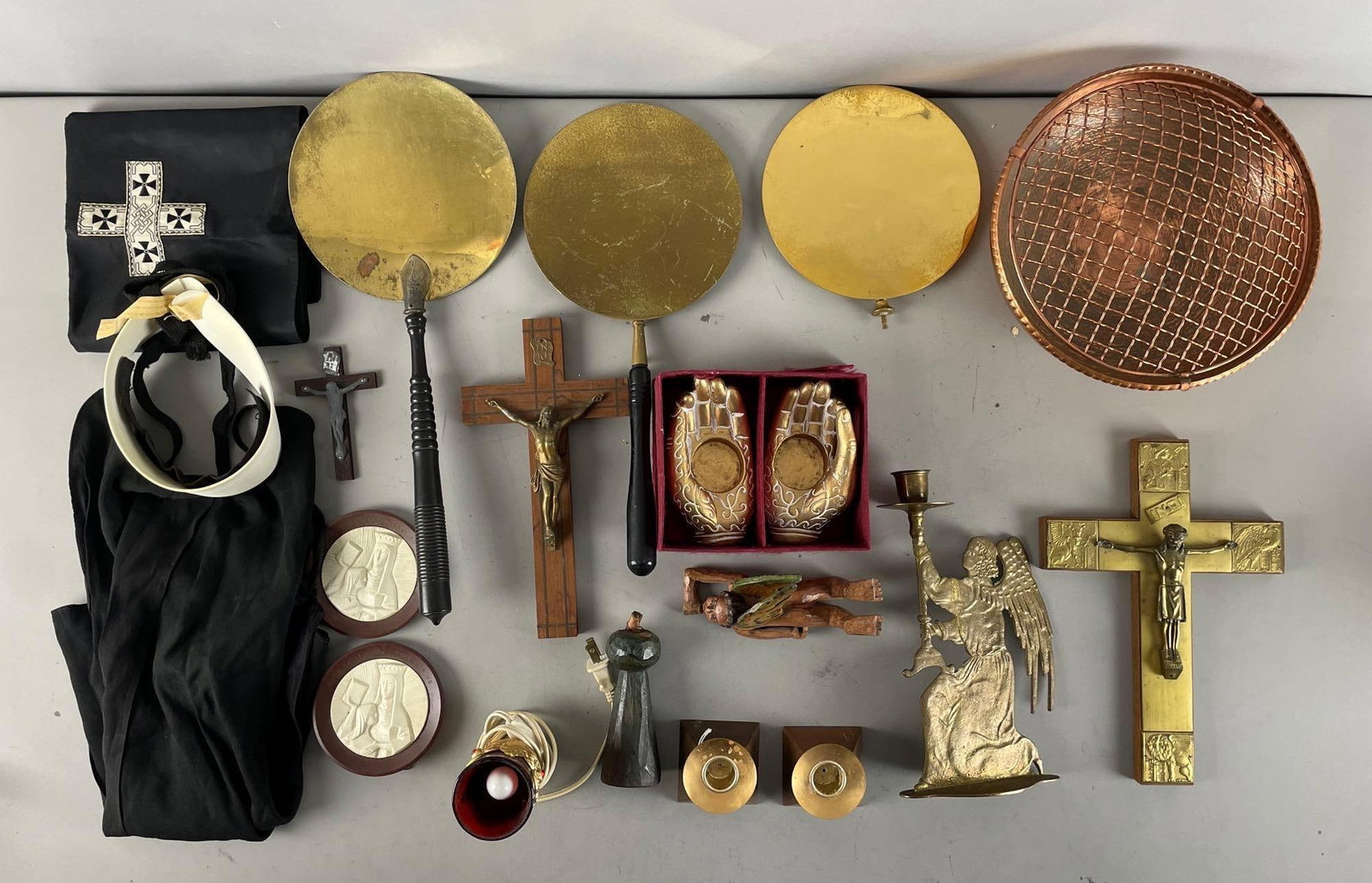 Group of Religious Items (1 of 4)