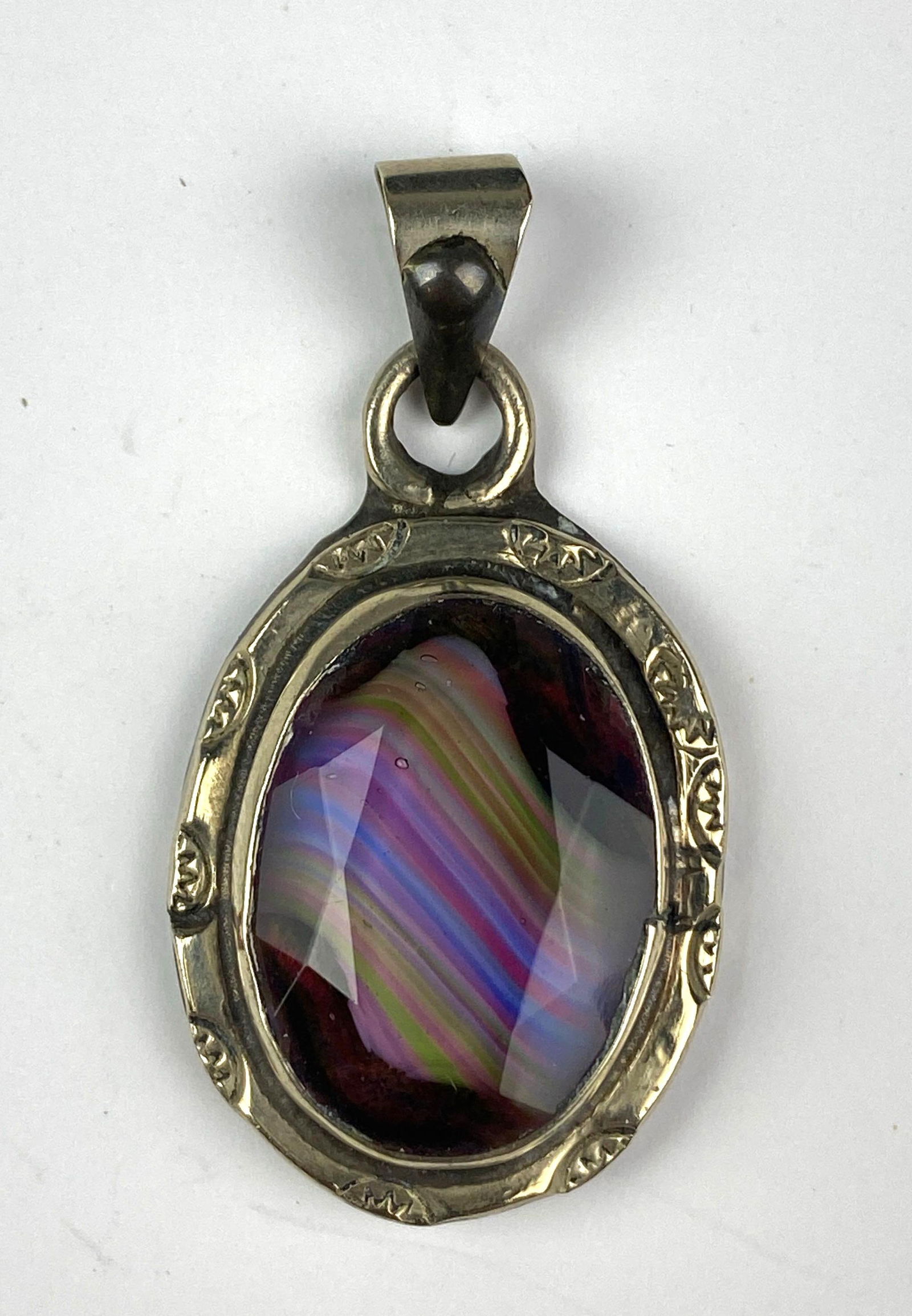 Signed Mexico Resin .925 Sterling Silver Pendant: Measures H 2 x W 1 inches.