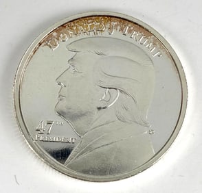 Donald J Trump 47th President The White House 1 oz .999 Silver Round