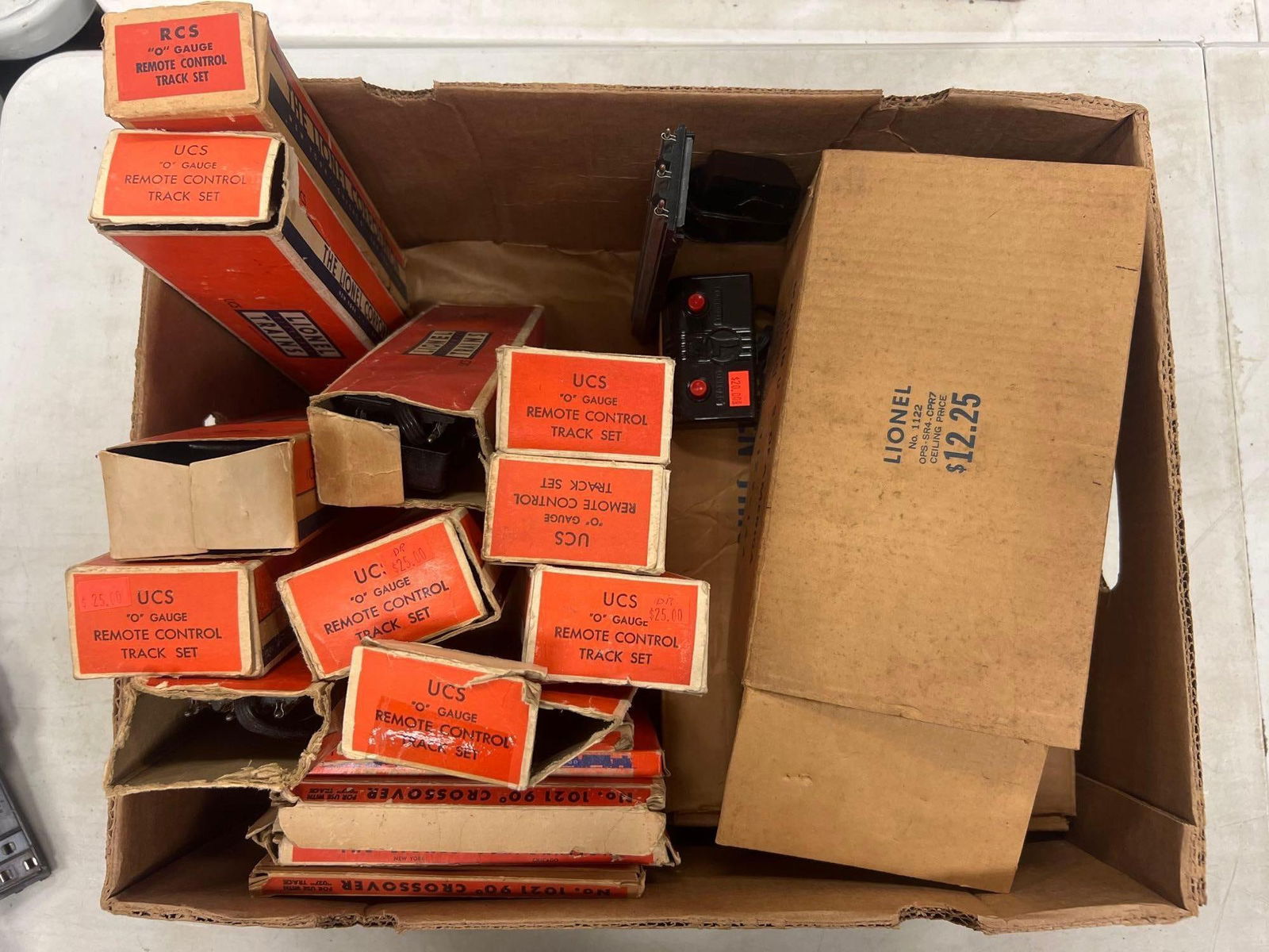 Group of Lionel Remote Control Track and More (1 of 2)