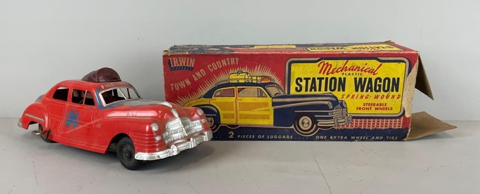 Vintage Irwin Town and Country Plastic Wind-Up Fire Chief Vehicle
