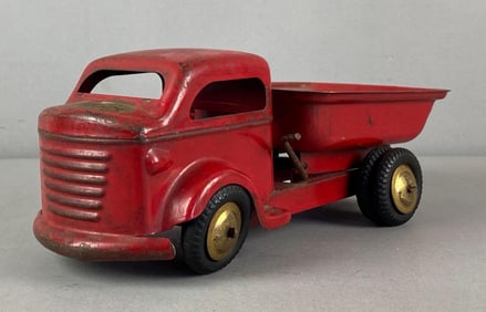 Vintage Richmond Scale-Model Pressed Steel Dump Truck