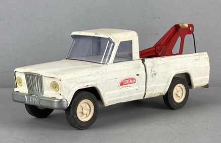 Vintage Tonka White Jeep Pressed Steel Tow Truck