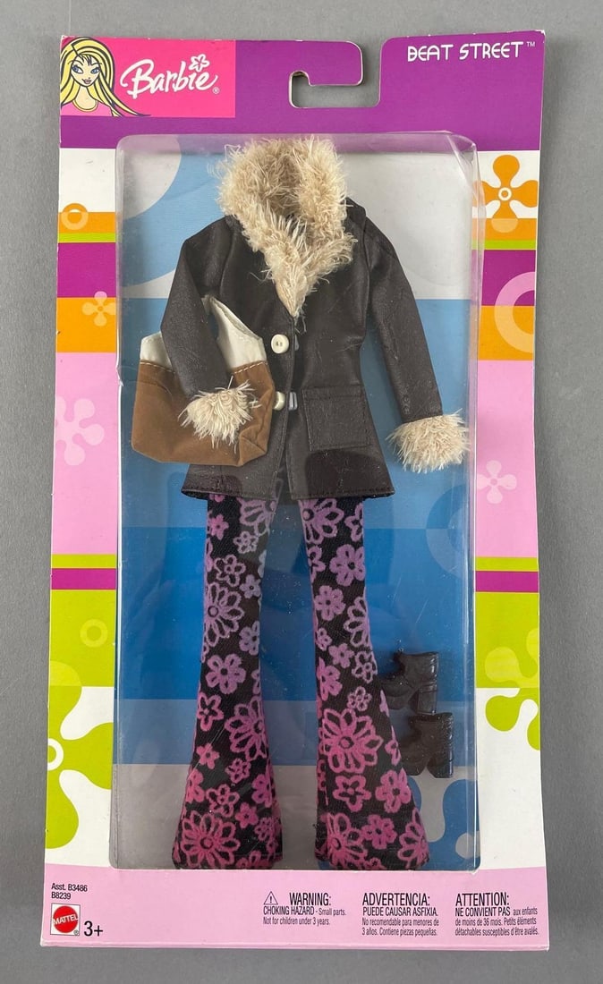 Mattel Barbie Fashion Doll Beat Street Clothing Set: 2003 original packaging
