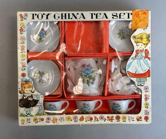 Japanese Toy Chine Tea Set