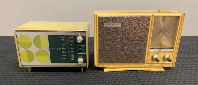 Group of 2 Solid State Radio
