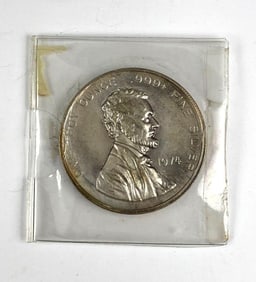 1974 The International Trade Unit Abraham Lincoln 1 oz .999 Fine Silver Round