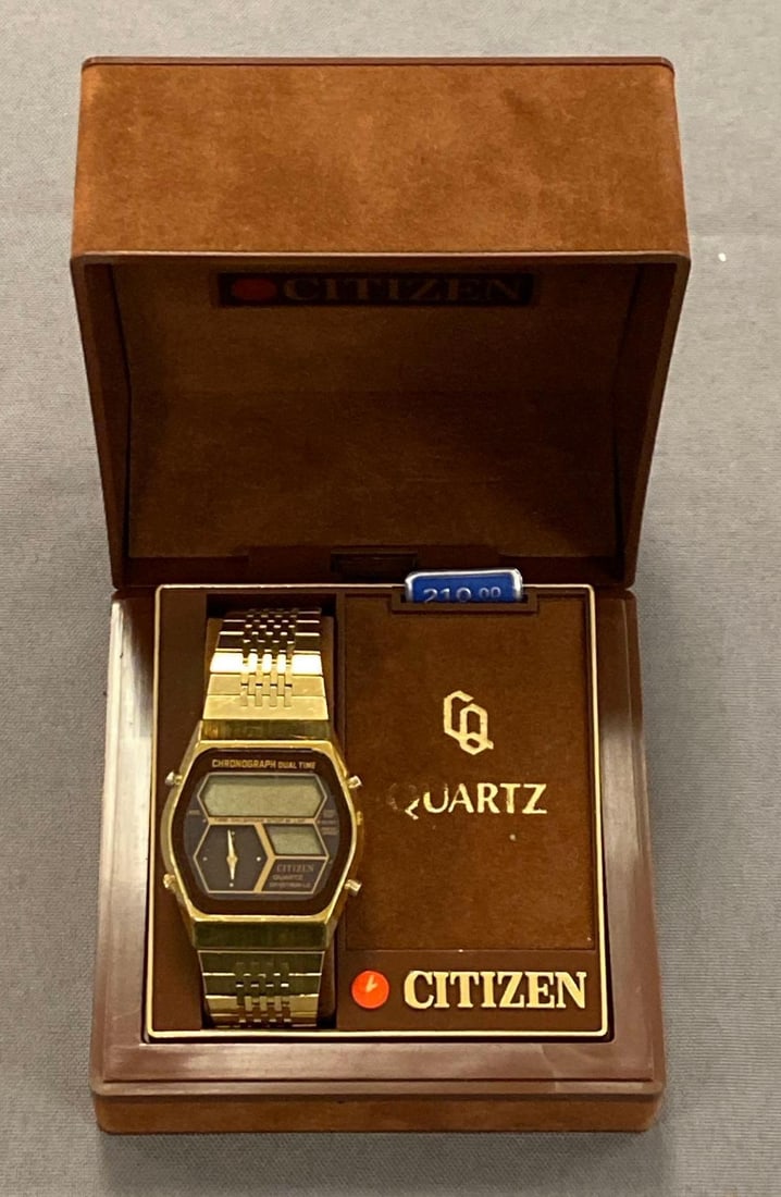 Quartz Citizen Chronograph Wristwatch (1 of 2)