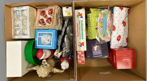 Group of Assorted Christmas Items