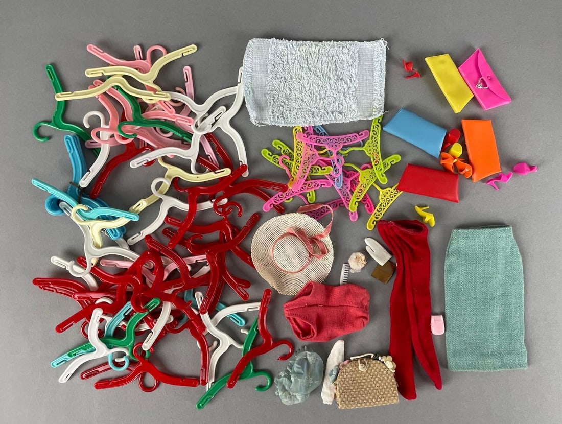 Group of Vintage Barbie Doll Accessories (1 of 2)