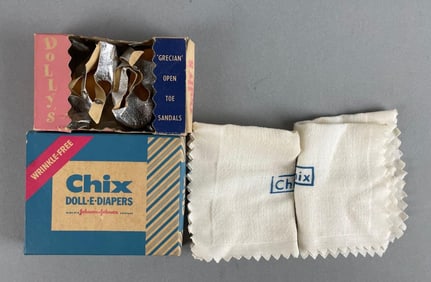 Group of 2 Vintage Doll Accessories