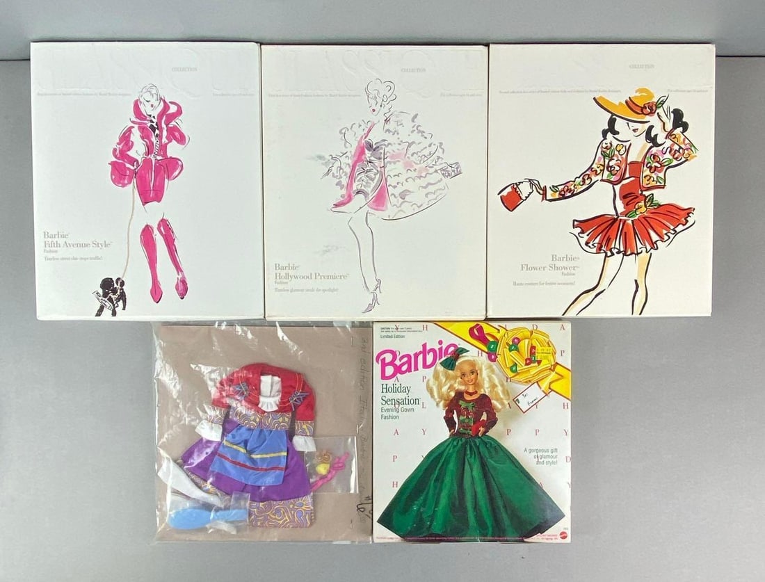 Group of 5 Mattel Barbie Fashion Outfits (1 of 3)