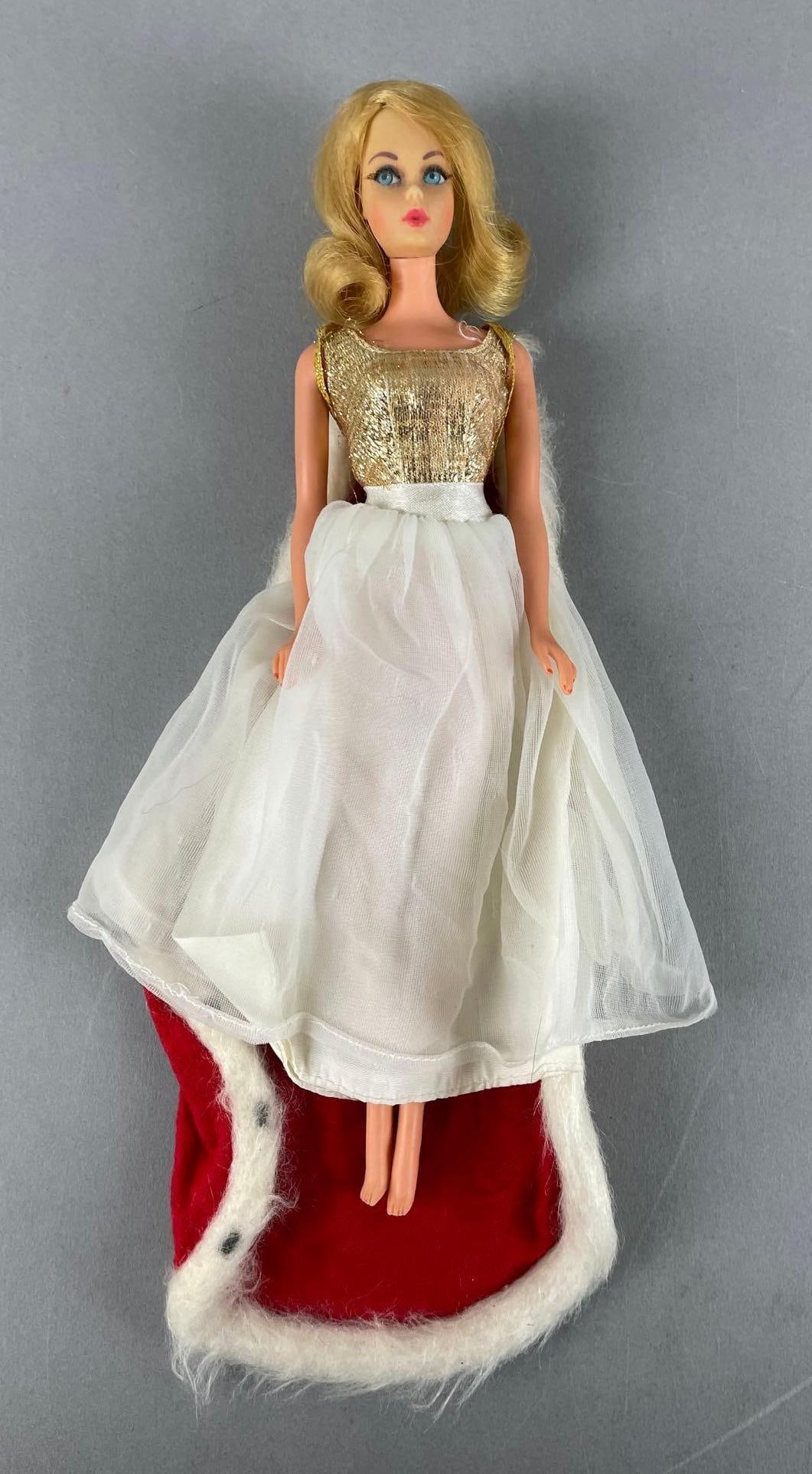 Vintage Mattel Barbie Fashion Doll: Marked 1966