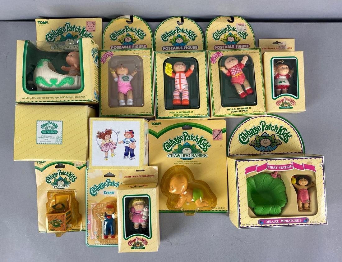 Group of Cabbage Patch Kids Figurines (1 of 3)