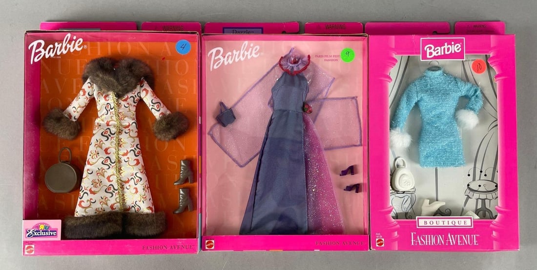 Group of Mattel Barbie Fashion Avenue Clothing: New in original packaging