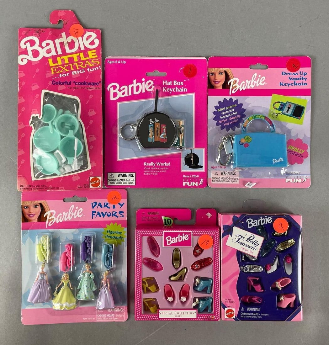 Group of Mattel Barbie Accessories (1 of 2)