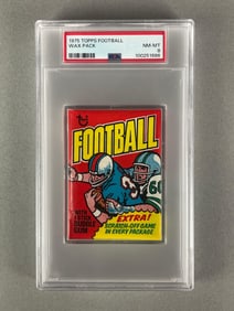 1975 Topps Football Wax Pack PSA 8