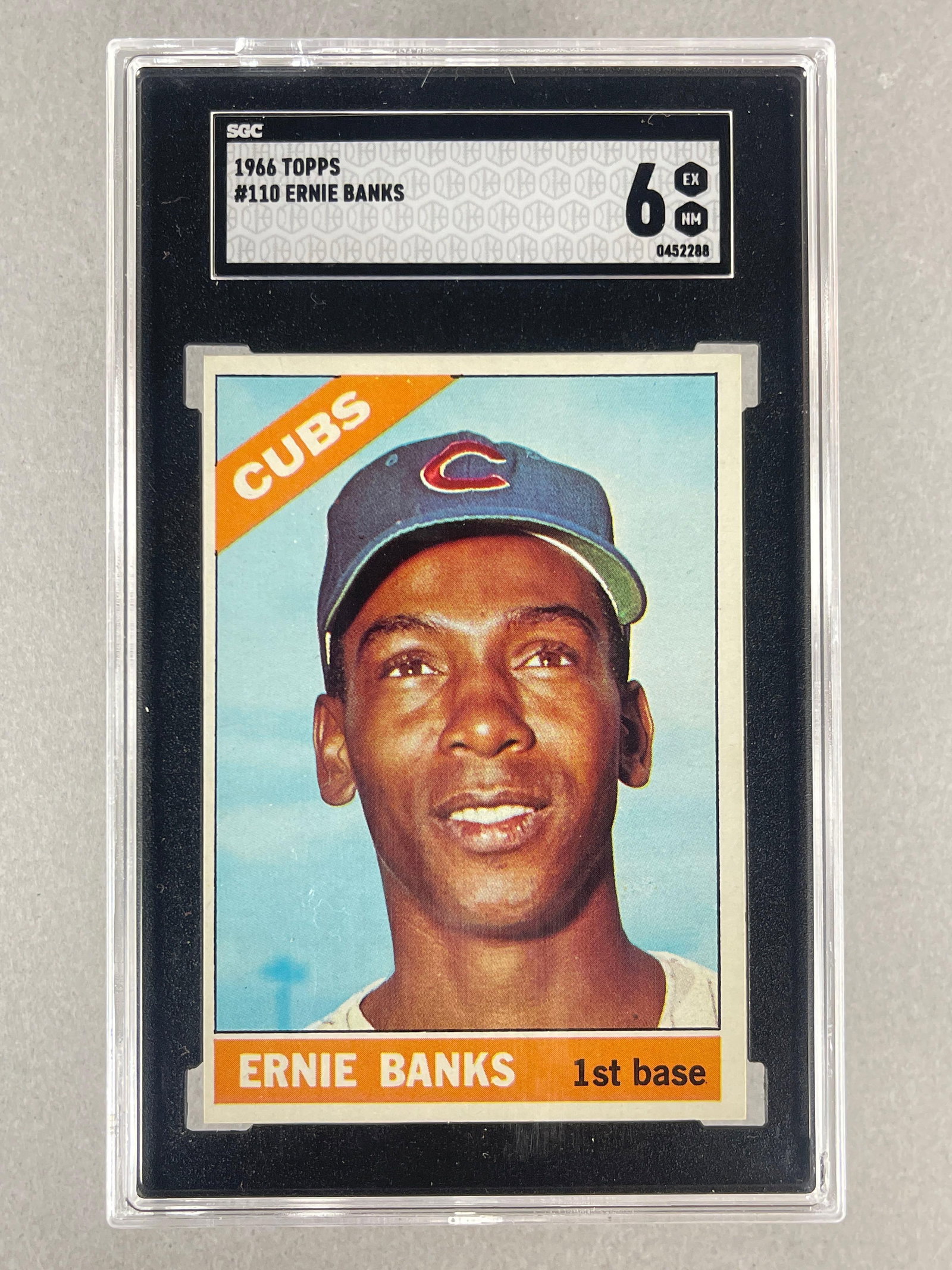 1966 Topps Ernie Banks #110 SGC 6: 1966 Topps Ernie Banks #110 SGC 6, Sharp corners