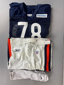 2008 Chicago Bears Kevin Shaffer Complete Training Camp or Practice Worn Uniform