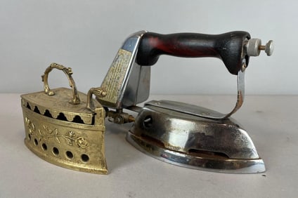 Group of 2 Vintage Irons