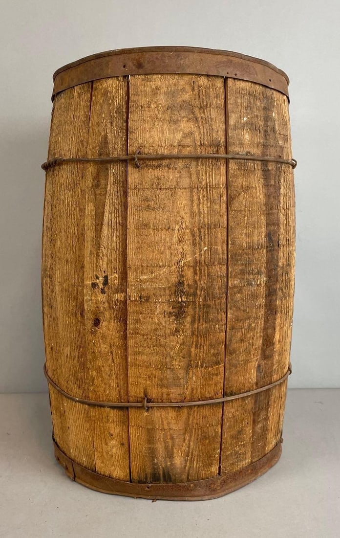 Vintage Oak Nail Barrel: Slats are loose, measures 19" x 13"