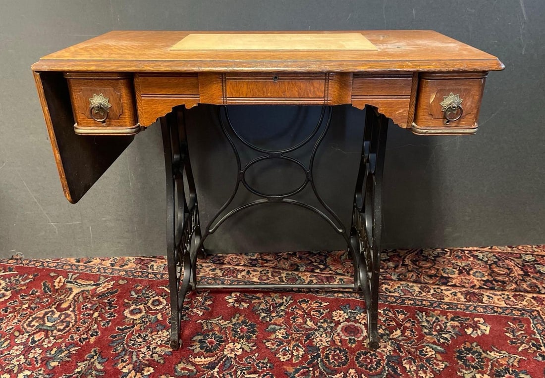 Antique New Home Quarter-Sawn Oak Sewing Machine Table (1 of 5)
