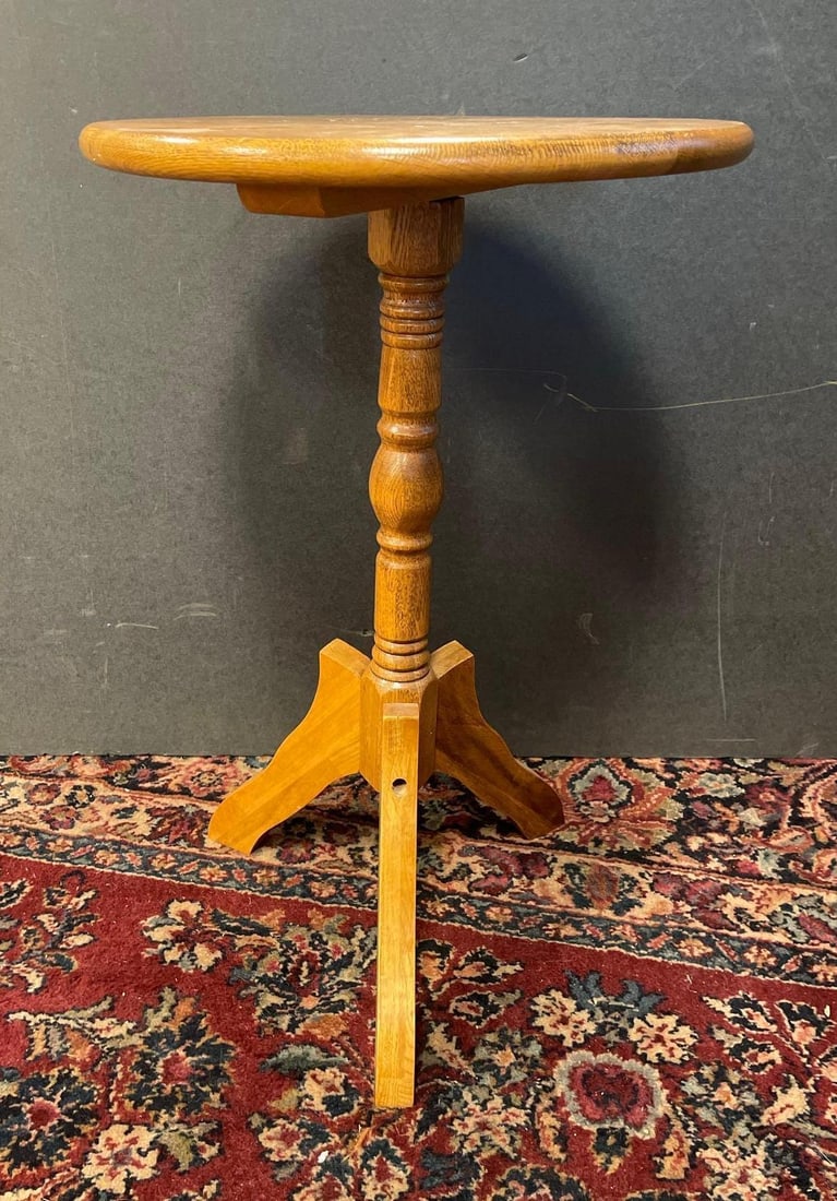 Oak Pedestal Side Table (1 of 3)