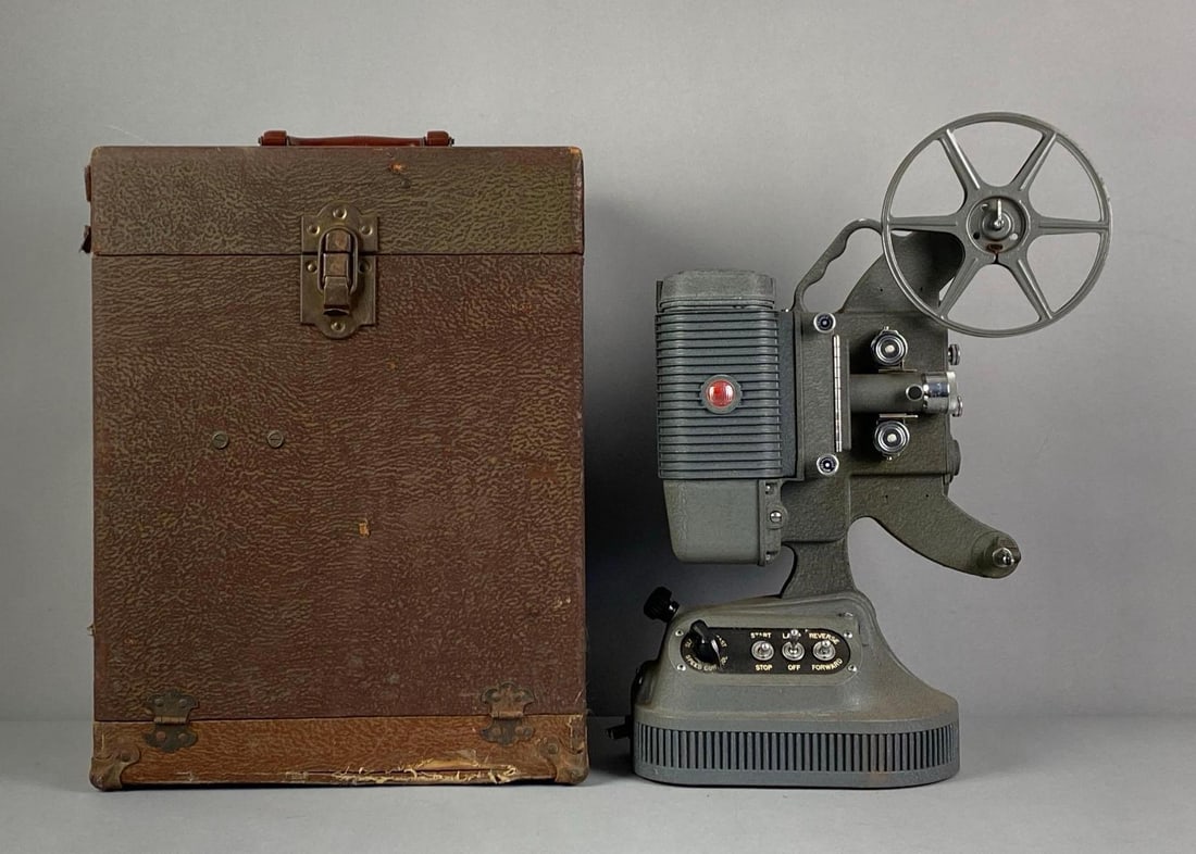 Vintage DeJUR 1000 8mm Film Projector with Case (1 of 4)