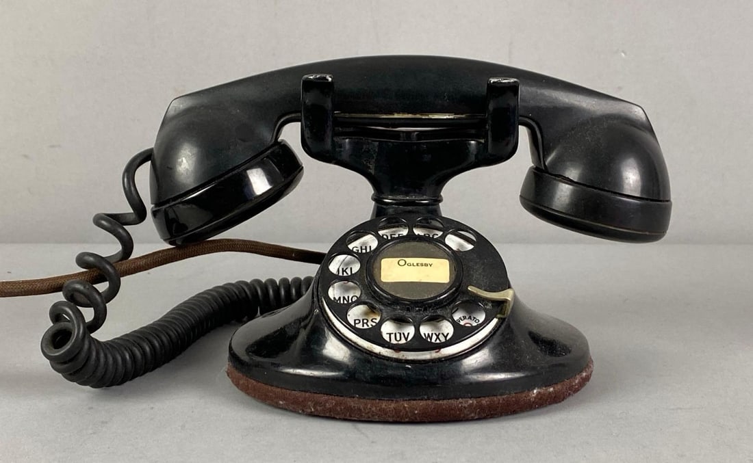 Vintage Western Electric Bell Rotary Telephone (1 of 2)