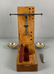 Vintage Haigis Gold/Diamond Travel Balance Scale