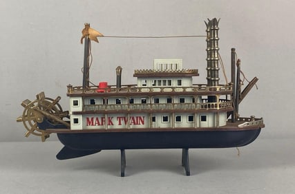 Vintage Mark Twain Steam Boat Radio Display