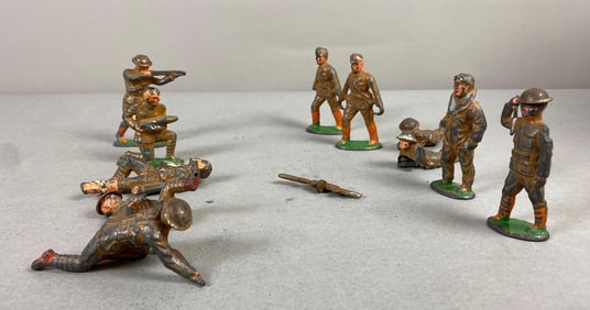 Group of 11 Barclay/Manoil lead Soliders