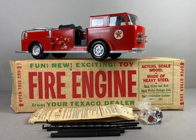Vintage Wen-Mac Pressed Steel TEXACO Fire Engine