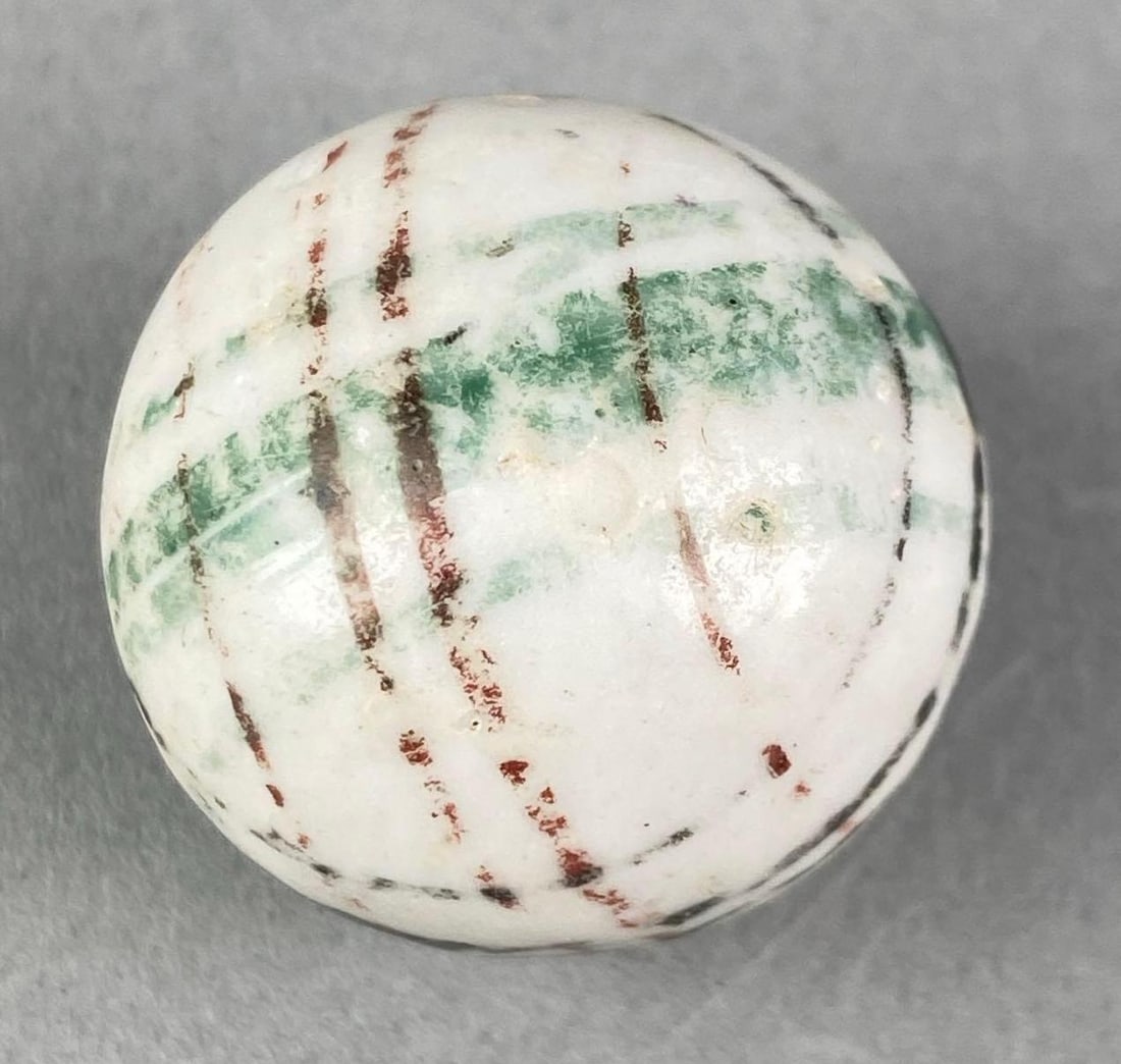 Vintage Chinese Intersecting Single Lines Marble: Measures 1.10”